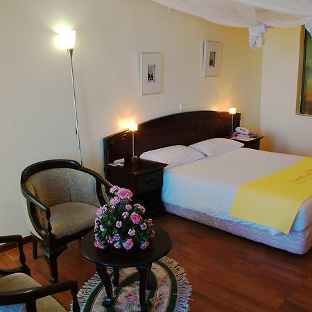 Giraffe Ocean View Hotel ダル・エス・サラーム エクステリア 写真