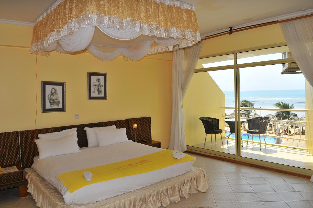Giraffe Ocean View Hotel ダル・エス・サラーム エクステリア 写真